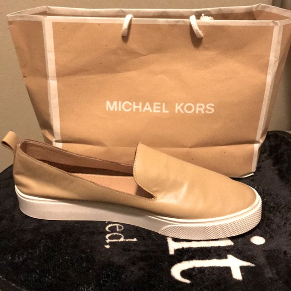 Michael Kors shoes (women or men) - Picture 1 of 1